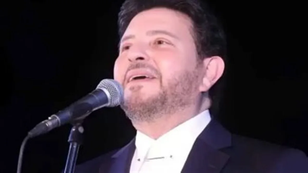 تطورات الحالة الصحية.. نداء عاجل من مصطفى كامل لدعم هاني شاكر